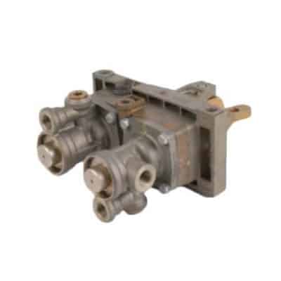 Foot Valve - Wabco (RENAULT: 5000545371 DAF: 1518825 IVECO: 04699716)
